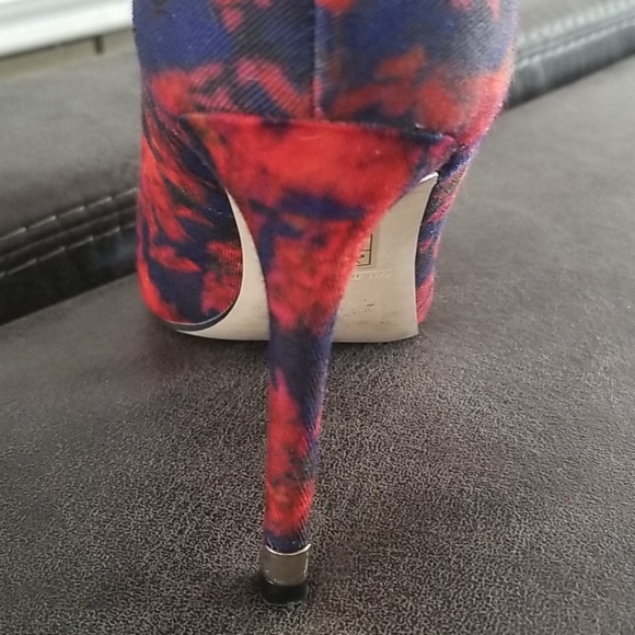 Call it Spring canvas pumps size 6 - Picture 3 of 4